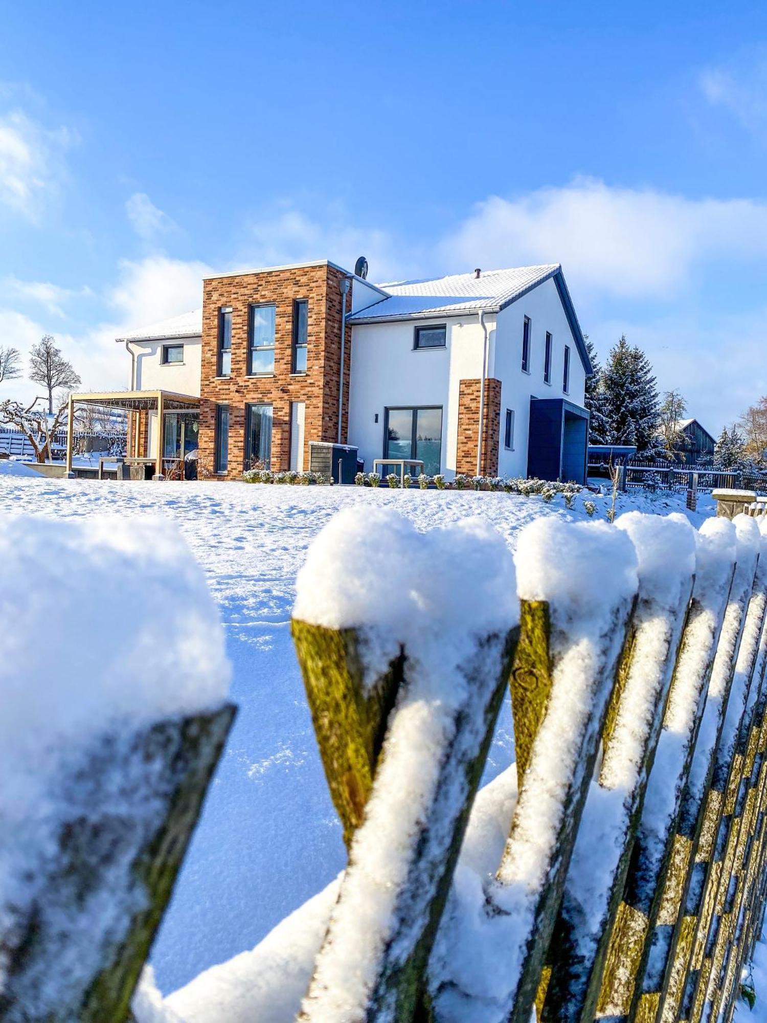 Fewo Zur Wasserburg Oelsnitz Exterior foto